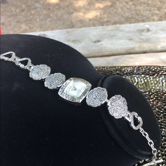 Accessories - Beautiful Silver Stainless Steel Watch Fashion